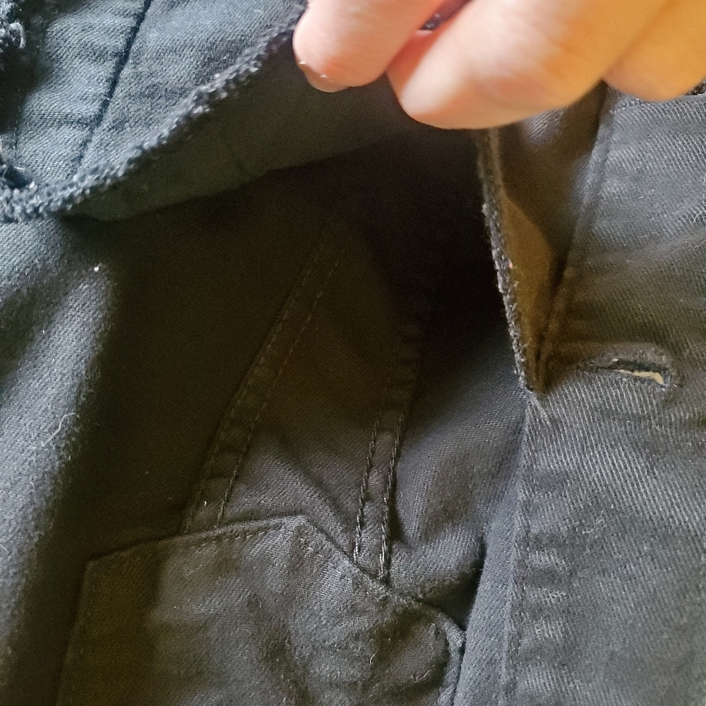 FINAL MARKDOWN- Levi's Black Denim Jacket - Picture 8 of 15